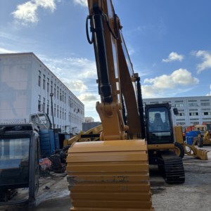 Caterpillar 329D2L d'occasion en excellent état, faible nombre d'heures, peinture d'origine, bien entretenue, fonctionnement stable, haute efficacité, prix abordable, prête à être expédiée - Product Image 3