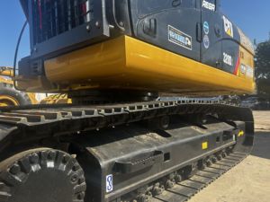 Moteur électrique pour pelle sur chenilles <span class=keywords><strong>CAT</strong></span> 320D2 de 20 tonnes, fonctionnement fluide, sans révision majeure. - Product Image 2