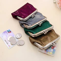 Porte-monnaie en PU personnalisé avec logo en gros, pochette pour femme, portefeuille brillant, double boucle de verrouillage, fermoir à pression, sac à rouge à lèvres