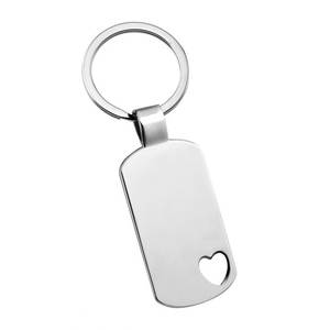 Portachiavi Rettangolare con Foro a Forma di Cuore - Product Image 1