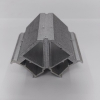 Soporte de Esquina de Aluminio de una Pieza Tengshuo 6063-T5, Moderno y Duradero, 90 Grados, Fundido a Presión, para Conexión de Marcos de Ventanas y Puertas