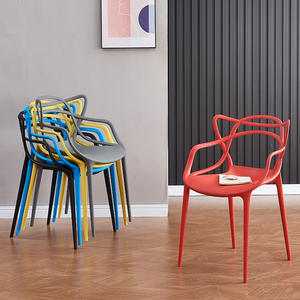 ชุดโต๊ะอาหารสไตล์โมเดิร์น เก้าอี้พลาสติกหุ้มเบาะหลากสี ดีไซน์หลังทรงต้นไม้ เหมาะสำหรับโรงแรม ร้านกาแฟ ร้านอาหาร - Product Image 1