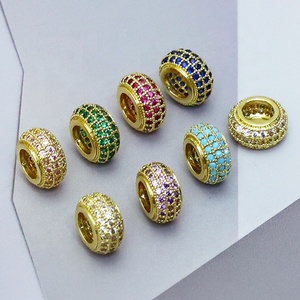 Breloques cylindriques multicolores en laiton et alliage de cuivre plaqué or 18 carats avec zircon et grand trou pour collier et bracelet style punk - Product Image 2