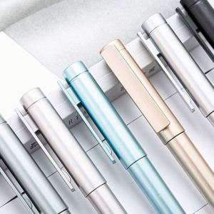 Nouveau design, stylo gel en plastique simple et tendance, lignes élégantes, papeterie fantaisie pour la promotion et les affaires - Product Image 2