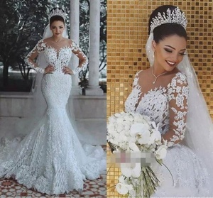 lace wedding dress no sleeves