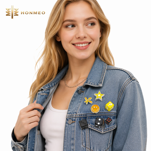 Étiquettes métalliques en alliage de zinc HONMEO OEM, design personnalisé, gravées en 3D, pour vêtements en jean, sacs, vente en gros - Product Image 2