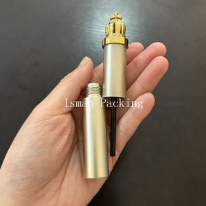 Tube de <span class=keywords><strong>mascara</strong></span> ISMAN Luxury 8ml Golden Crown vide, flacon de sérum pour la croissance des cils Queen, vente en gros, étiquette privée, fabrication sur mesure, usine professionnelle - Product Image 6