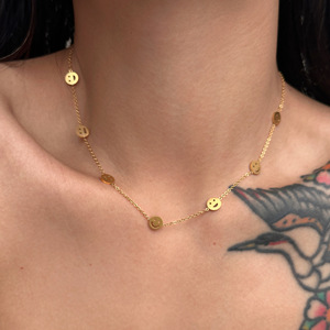สร้อยคอจี้รูปยิ้มสเตนเลสสตีลชุบทอง 18K PVD สำหรับคู่รัก เครื่องประดับแฟชั่นสไตล์มินิมอล - Product Image 1