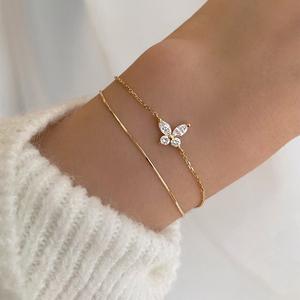 Elegante y Versátil Brazalete <span class=keywords><strong>de</strong></span> Plata <span class=keywords><strong>de</strong></span> Ley S925 Chapado en Oro con Circonita, Brazalete con Incrustaciones <span class=keywords><strong>de</strong></span> Diamantes, Accesorio <span class=keywords><strong>de</strong></span> Mano - Product Image 3