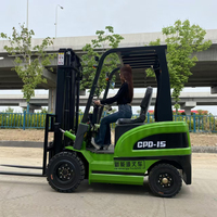 Chariot élévateur électrique à moteur AC, capacité de 2 tonnes, haute efficacité, terrain accidenté, chargement et déchargement surélevés, pour le commerce de détail, machinerie