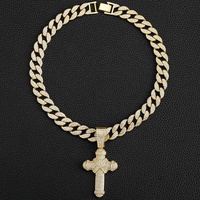 Dernière chaîne cubaine glacée de 15mm de largeur avec pendentif en alliage Hip Hop et croix en strass