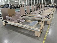 2025 nouveau Design équipement de Fitness professionnel Pilates réformateurs piste extérieure Double lit coulissant Pilates Machine