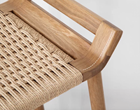 Chaise de tabouret de bar en bois de chêne rouge simple et moderne de style nordique A1122