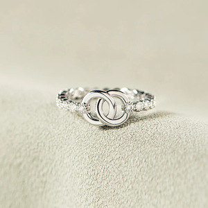 Bague minimaliste pour femme, micro-pavée scintillante, élégante, cadeau significatif, bijoux - Product Image 4