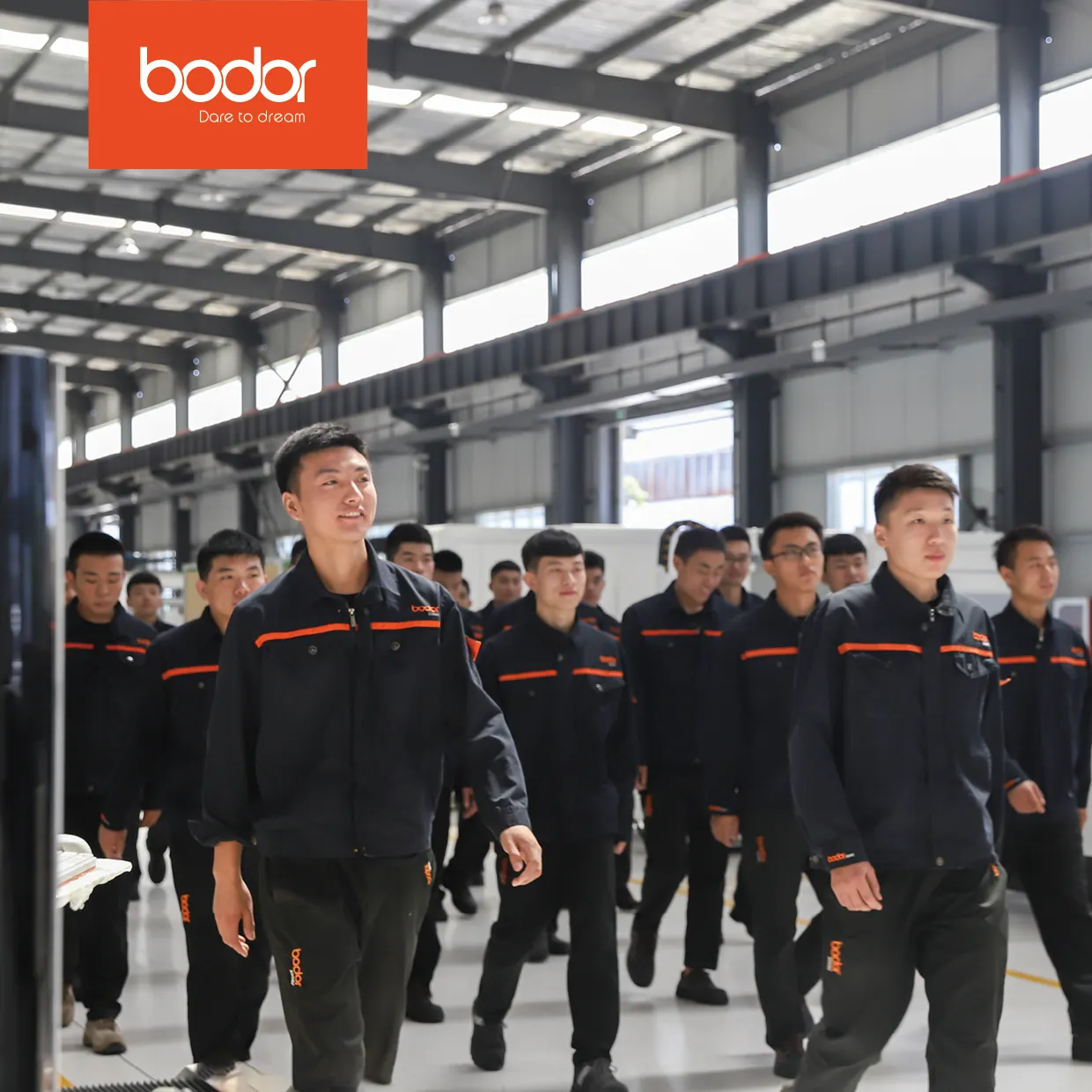 เครื่องตัดเลเซอร์ bodor ประหยัดชุดเครื่องตัดเลเซอร์โลหะอัตโนมัติ