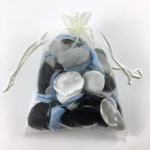 Vente en gros de pétales de <span class=keywords><strong>rose</strong></span> en satin de soie faits à la main, 200 pièces/sac, collection de fleurs artificielles pour la maison, la table, les mariages, Halloween, le Nouvel An - Product Image 5