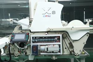 Machine de <span class=keywords><strong>d</strong></span>écoupe et <span class=keywords><strong>d</strong></span>'étalement de tissu CNC XIAOMAI 2024 pour usage domestique, <span class=keywords><strong>table</strong></span> de laminage, étaleur automatique 1,55 kW - Product Image 2