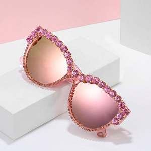 Gafas de Sol de Cristal de Lujo con Logotipo Personalizado, Moda 2020, Gafas de Sol de Diamantes con Diseño de Ojo de Gato para Mujer - Product Image 1