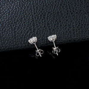 925 silver <b>heart</b>-<b>shaped</b> claw inlaid cultivated diamond earrings for women's high-end jewelry - Product Image 5