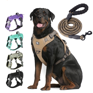 Chaleco táctico reflectante para mascotas, arnés para perros, cuerda de tracción, juego de correa de nailon, botón acolchado, entrenamiento al aire libre grande a prueba de explosiones - Product Image 1