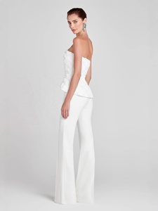OUDINA Nouvelle mode, haut court élégant à épaules dénudées, à fleurs tridimensionnelles, pour femmes, pantalon taille haute, ensemble deux pièces - Product Image 3