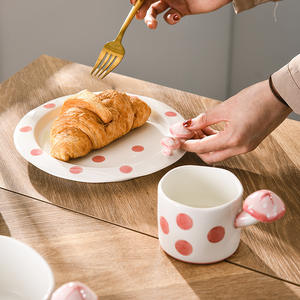 Mug à café et théière en céramique rose motif petit champignon mignon, ensemble de couverts en céramique pour le thé de l'après-midi, petit bol à soupe frais avec deux anses - Product Image 4