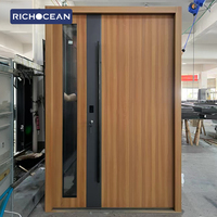 Puertas de Entrada de Seguridad Abatibles Personalizadas de Aluminio con Aspecto de Madera Impermeable RICHOCEAN con Luz Lateral de Doble Vidrio Templado