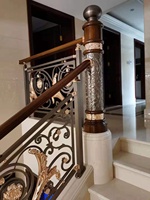 Main courante en laiton antique de style européen haut de gamme, décoration intérieure et extérieure, garde-corps d'escalier intérieur, balcon, terrasse, villa, hôtel