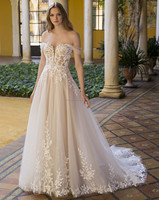 Robe de mariée élégante en dentelle à col doux, avec des applications de paillettes, de style moderne, taille plus, longueur au sol, coupe en A, pour la mariée