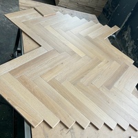 ABCD Grade European Oak Engineered Flooring Herringbone White Wire Brushed UV Larquered Timber Boards 15/4mm Thickness