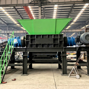 Ligne de fabrication de caoutchouc recyclé à double arbre à engrenages de haute qualité, entièrement automatique, pour le recyclage des pneus usagés et les équipements de remise à neuf des pneus de rebut - Product Image 1