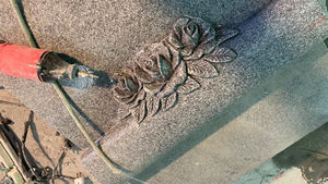 Cimetière Jardin Rose Sculpté <span class=keywords><strong>Granit</strong></span> Marbre Pierre Naturelle Pierre Tombale Monument - Product Image 2