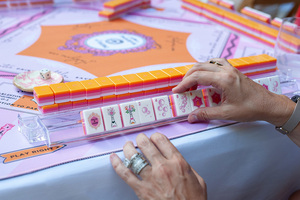 Juego de Mahjong Americano de Acrílico Grabado de 4 Capas, Premium, al por Mayor, con Fichas <span class=keywords><strong>Rosa</strong></span>, Naranja y Champán, Duradero y Resistente al Agua - Product Image 4