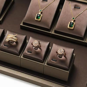 Nouveau présentoir de luxe au design innovant pour bagues, colliers, pendentifs, bracelets et boucles d'oreilles - Product Image 3