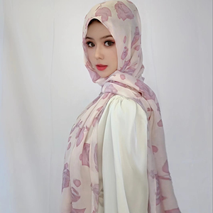 Großhandel Designer Plain Printed Quadrat Tudung Bawal Muslimische Frauen Ethnische Schals Schals <span class=keywords><strong>Hijab</strong></span> - Product Image 3
