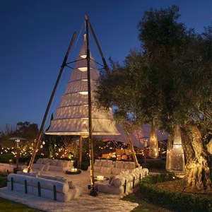Nouvelle Tente Tipi de Luxe pour Mariage et Glamping en Toile Oxford avec Lanternes en Bambou pour Grandes Fêtes en Extérieur - Product Image 1