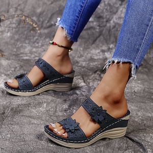 Women's Retro Casual Flower Wedge Slippers Cross-Border Trade Plus Size Spring Summer New One-Strap Platform Design - Product Image 1