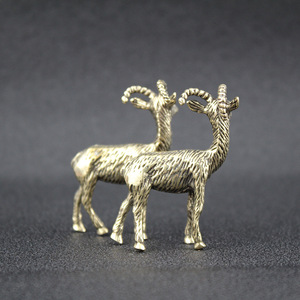 Figura de Cabra de Metal, Escultura de Animal en Latón Puro, Decoración para el Hogar, Adorno de Escritorio, Artesanía 3D, Idea de Regalo - Product Image 3
