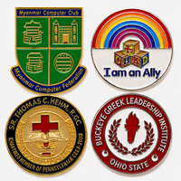 Pins de revers personnalisés en émail dur, plaqués or, badges métalliques frappés sur mesure avec logo personnalisé, vente en gros OEM pour clubs, écoles et organisations