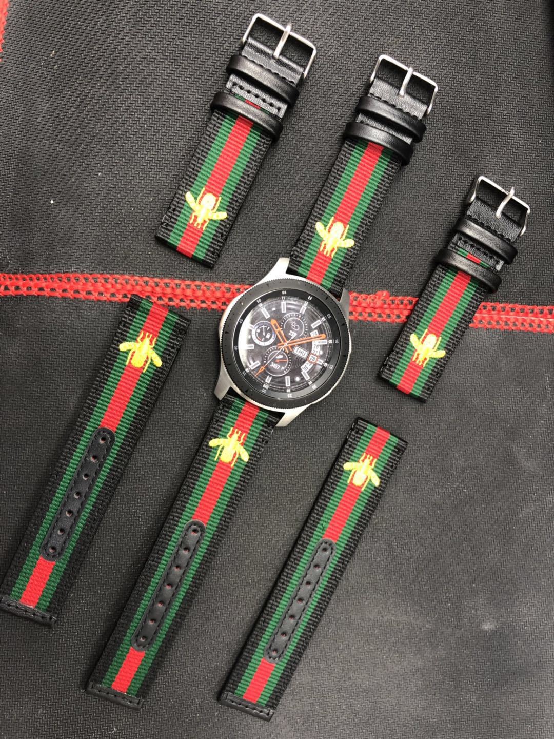 Luxury Designer Strap for Iwatch with Bee Red and Green Stripes Luxury Fashion Iwatch Nylon Strap Canvas S8S7