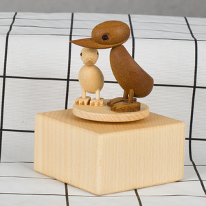 Mini caja de música de madera creativa, adornos de regalo de Navidad de madera maciza con pequeño Panda y mono <span class=keywords><strong>para</strong></span> niños - Product Image 2