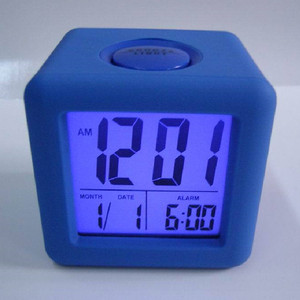 Với snooze báo động với LED trở lại ánh sáng Cube LCD kỹ thuật số máy tính để bàn lịch Silicon cao su trường hợp đồng hồ - Product Image 3