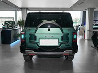 Véhicule à énergie nouvelle commercialisable Leopard 8 2026, version 5 places à charge rapide, SUV hybride rechargeable 5 portes 5 places pour les sorties familiales
