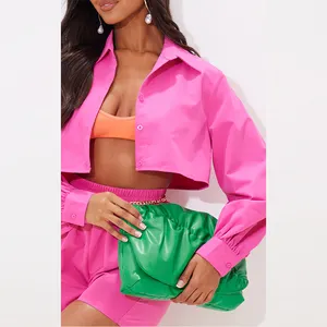 Atacado Verão Estilo Casual Hot Pink Material Tecido OEM Personalizado Mulheres Cropped Shirt