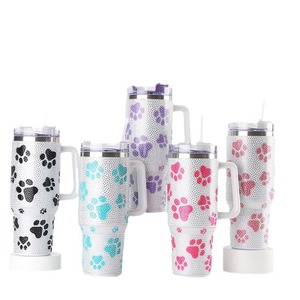 40oz 304 Acier inoxydable Isolation thermique Portable Car Cup Logo Design Style avec perceuse Poignée de griffe de chien pour la rentrée des classes - Product Image 1