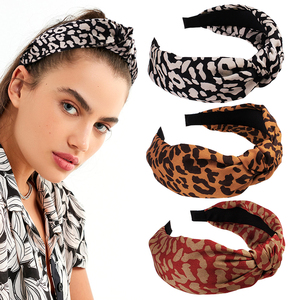 <span class=keywords><strong>Maschera</strong></span> per Feste in Poliestere con Design <span class=keywords><strong>Coniglio</strong></span> Cartoon per Halloween e Natale, Copertura Completa del Viso alla Moda - Product Image 6