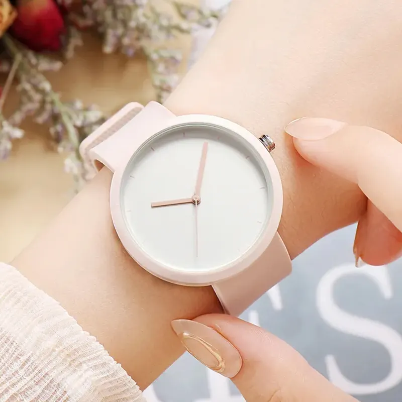 นาฬิกาแฟชั่นมินิมอลแบบสั่งทำสำหรับผู้หญิงนาฬิกาข้อมือสตรียี่ห้อนาฬิกาควอทซ์