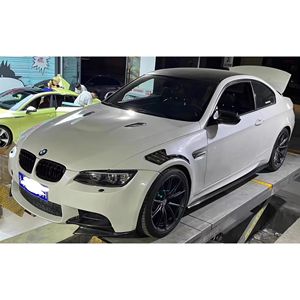 Parachoques lateral de coche nuevo estilo GT4 RS para BMW M3 E92 E93, Kits de carrocería mejorados, piezas de automóviles de reacondicionamiento, guardabarros de fibra de carbono de buen ajuste - Product Image 4