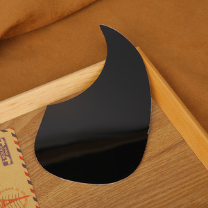 Protetor de Guitarra Teardrop Durável Branco e Preto de 38, <span class=keywords><strong>40</strong></span>, 41 Polegadas Fabricado na China - Acessórios para Guitarra - Product Image 2