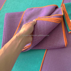Serviette <span class=keywords><strong>de</strong></span> <span class=keywords><strong>yoga</strong></span> chaude OEM avec points antidérapants, tapis <span class=keywords><strong>de</strong></span> <span class=keywords><strong>yoga</strong></span> antidérapant, serviette absorbante pour le <span class=keywords><strong>yoga</strong></span> chaud, le bikram, le pilates et le fitness, 72 pouces x 26 pouces - Product Image 6